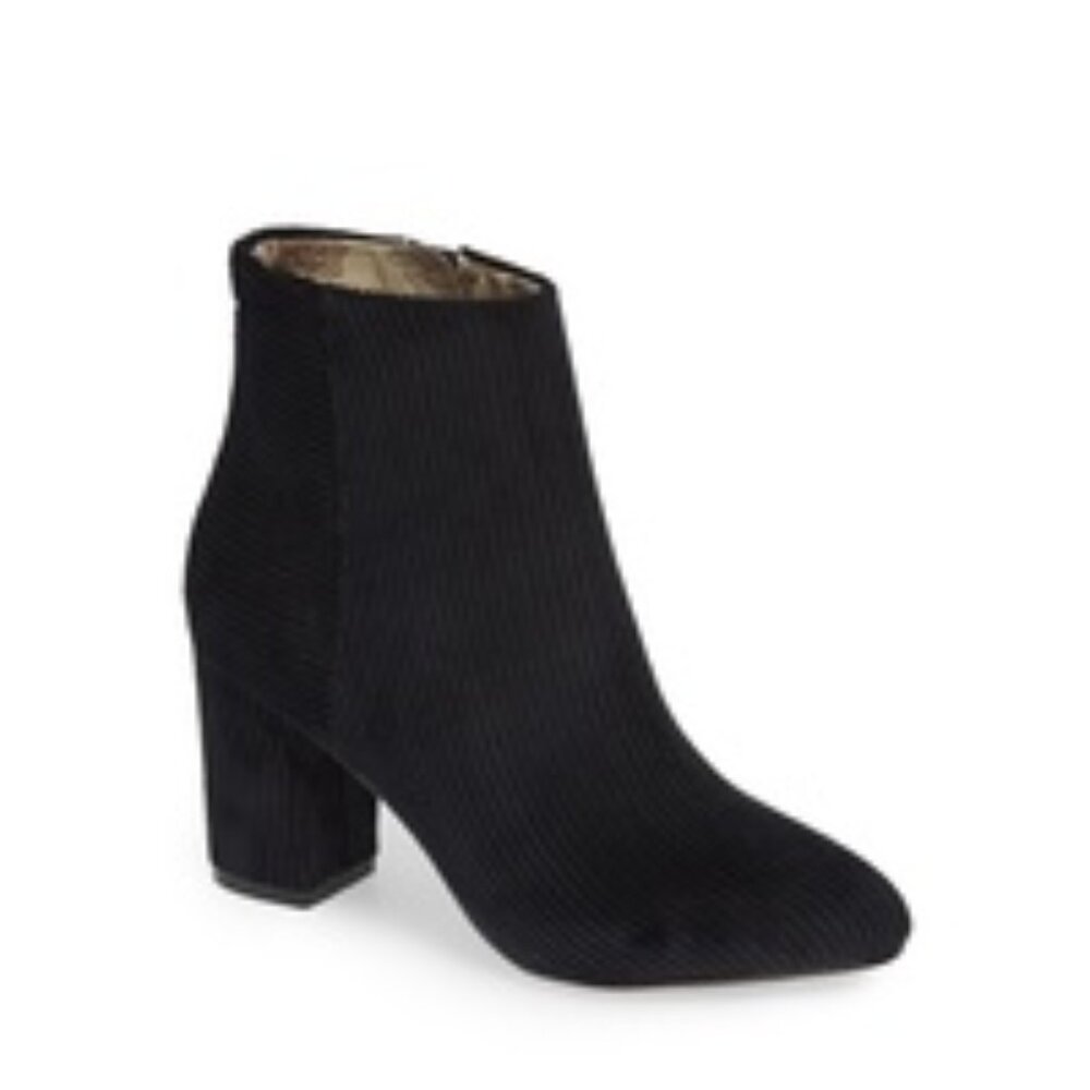 Band of Gypsies Women's Black Corduroy Block Heel Classic Ankle Bootie Size 10